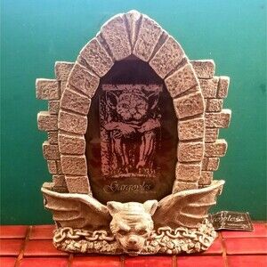 Vintage Gothic Gargoyle Picture Frame By Vandor Studios 8"x7" For 4"x6" Photos